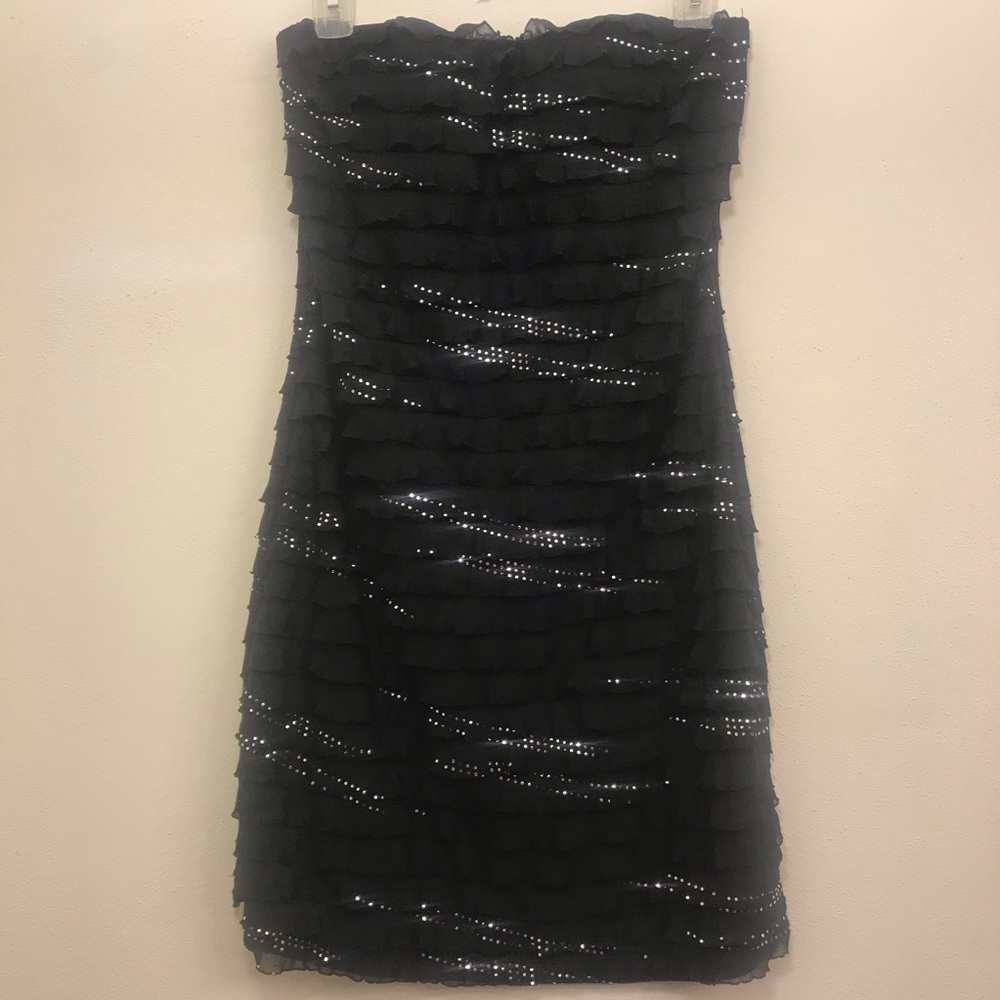 FREE KISSES strapless dress